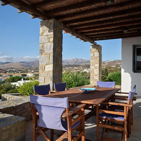 House Kohyli 5d Paros בית נופש